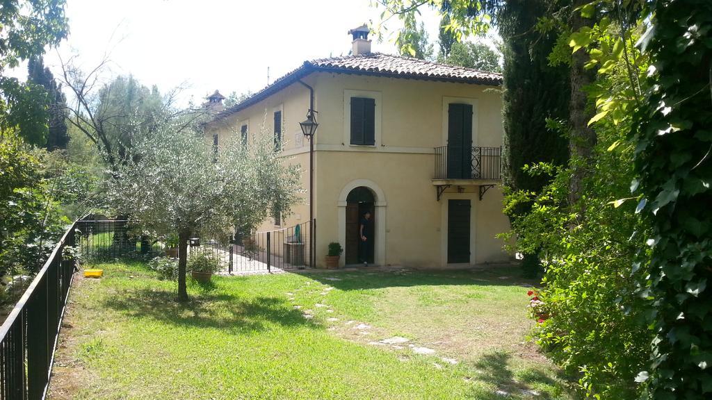 Pieve Sant'Angelo Hotel Campello sul Clitunno Bagian luar foto